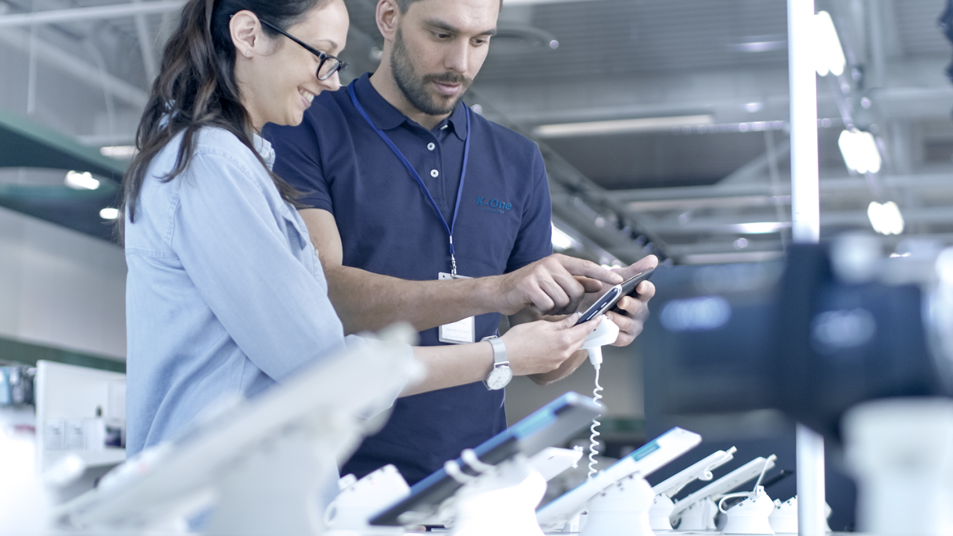 Optimizing functionality and comfort in our electronic products.